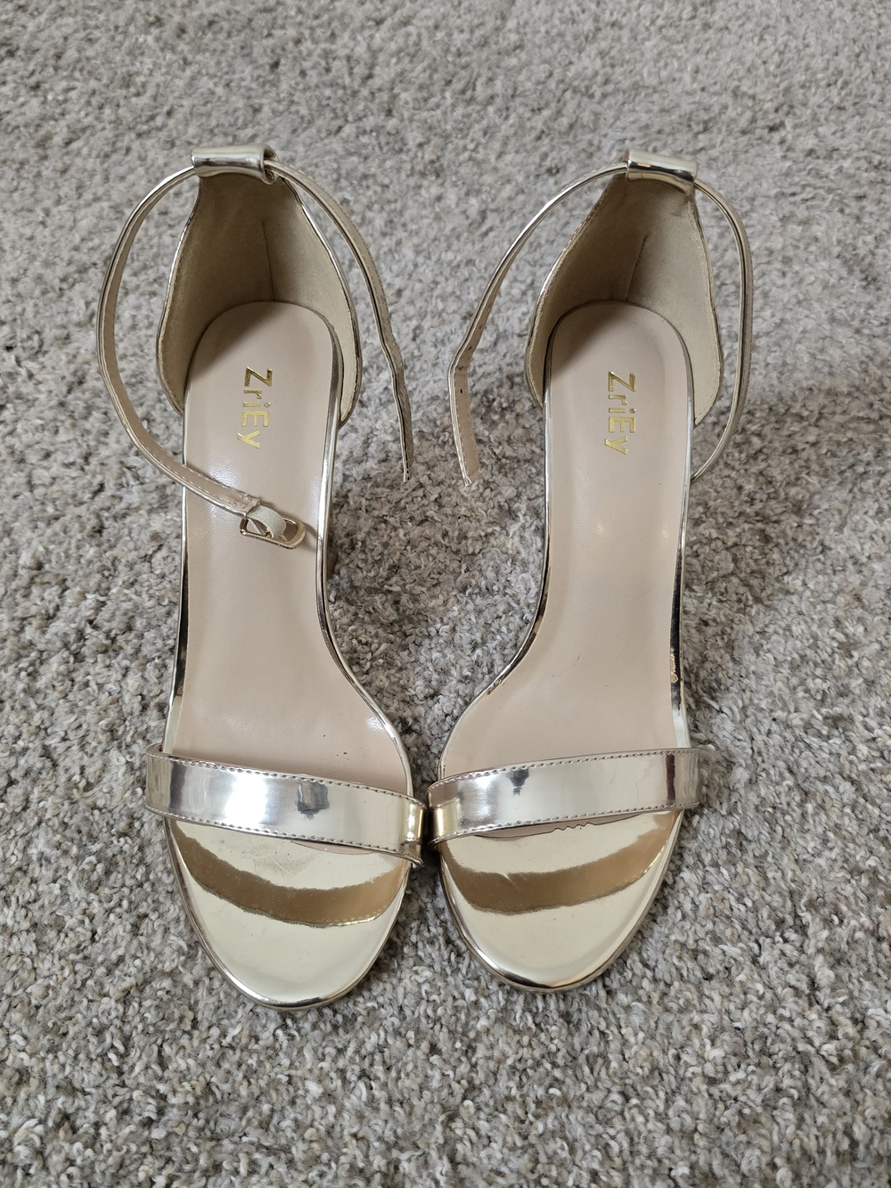 ZriEy Women’s Gold Strappy Classic Open Toe Block Heel Ankle Strap Buckle 8 M